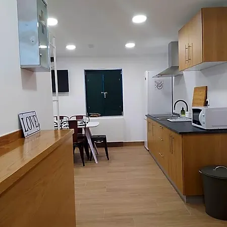 Huellas Albergue-turistico Castromayor